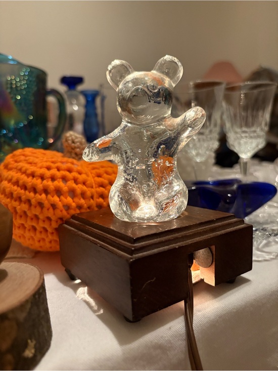 Underwriters laboratories Other - Vintage Clear Glass Bear Figurine Home Art - Night Light